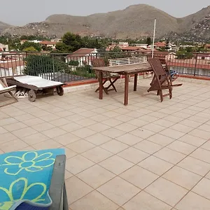 https://terrazza-mare-mondello.sicilyhotelsitaly.net